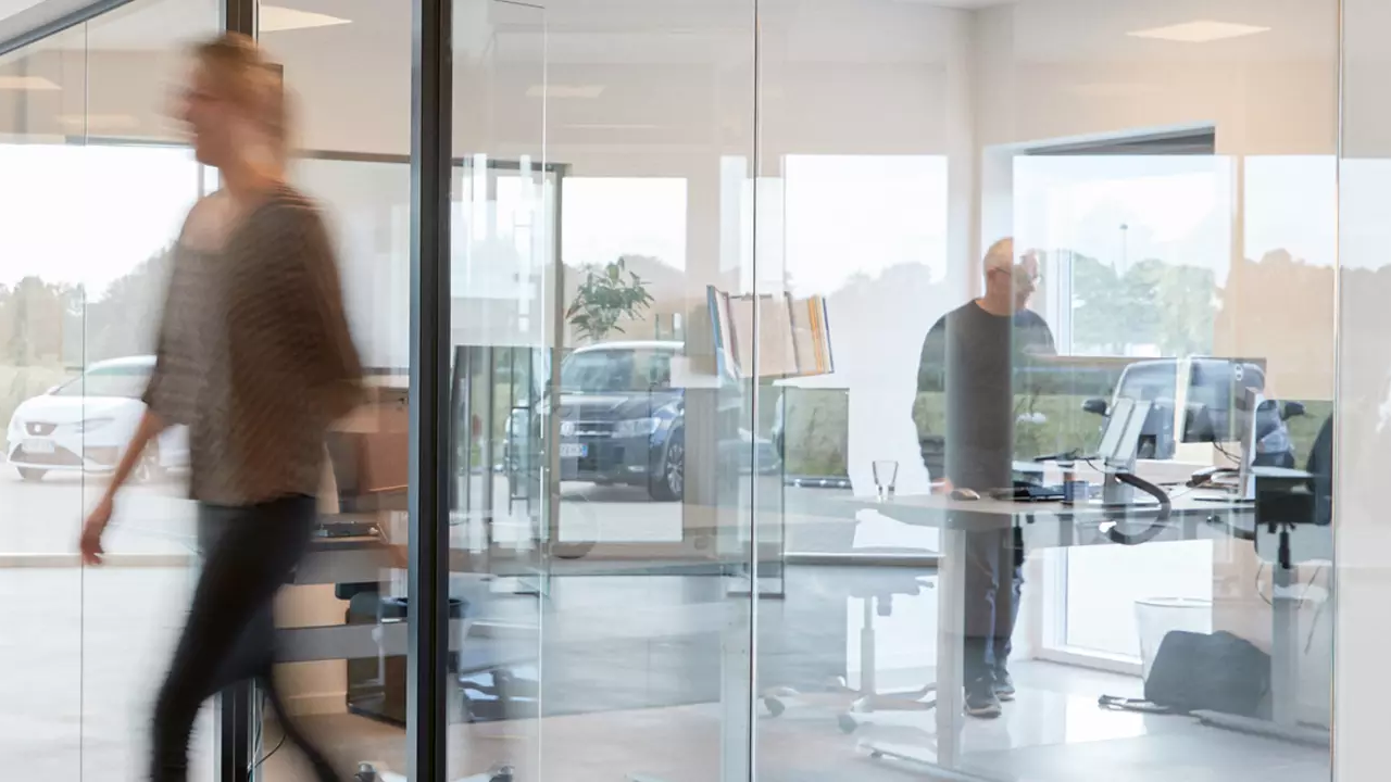 stiklinės pertvaros