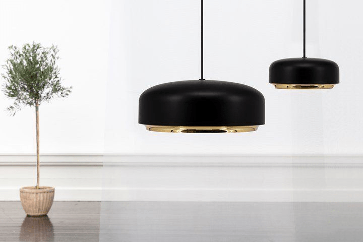 pakabinami šviestuvai namams